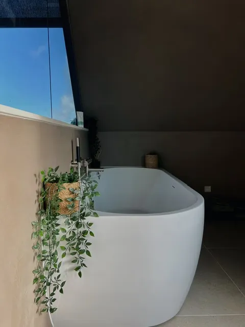 Strak minimalisme met natuurlijke warmte